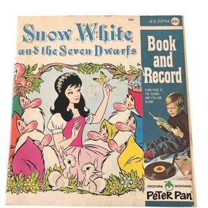 VTG Snow White & The Seven Dwarfs Book & 45 RPM Record Follow Along Story